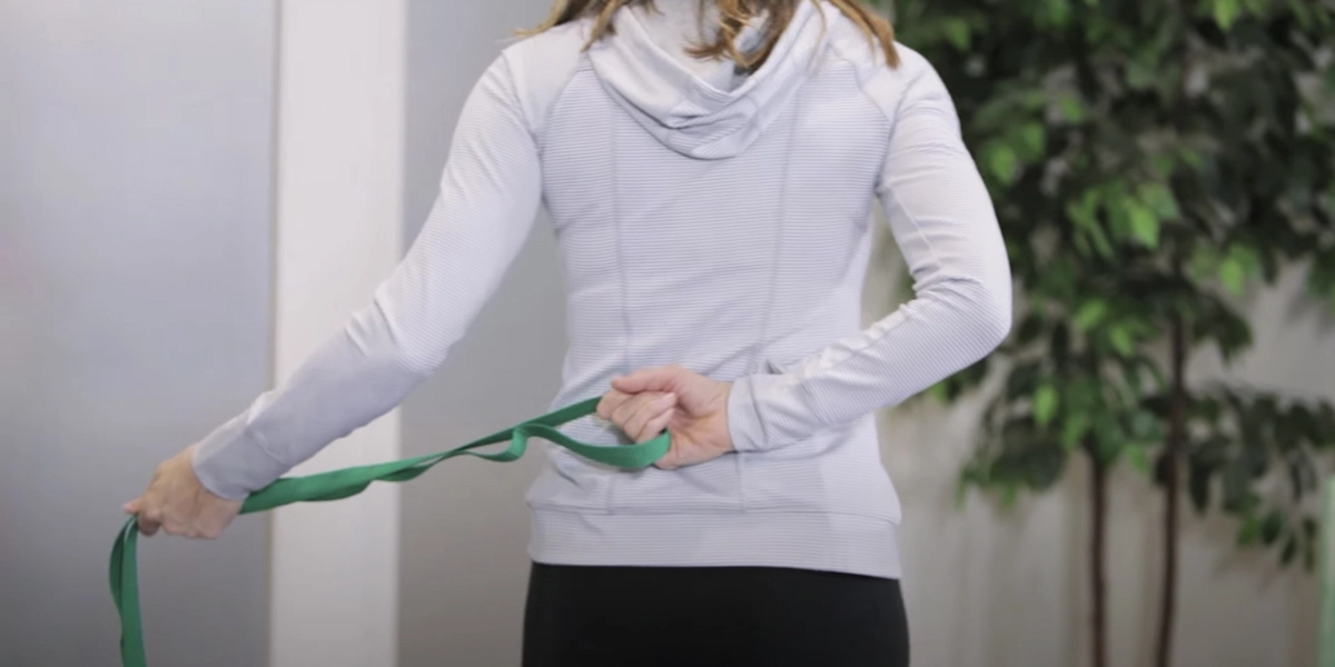  Stretch-Out Strap with Exercise Booklet : Sports & Outdoors